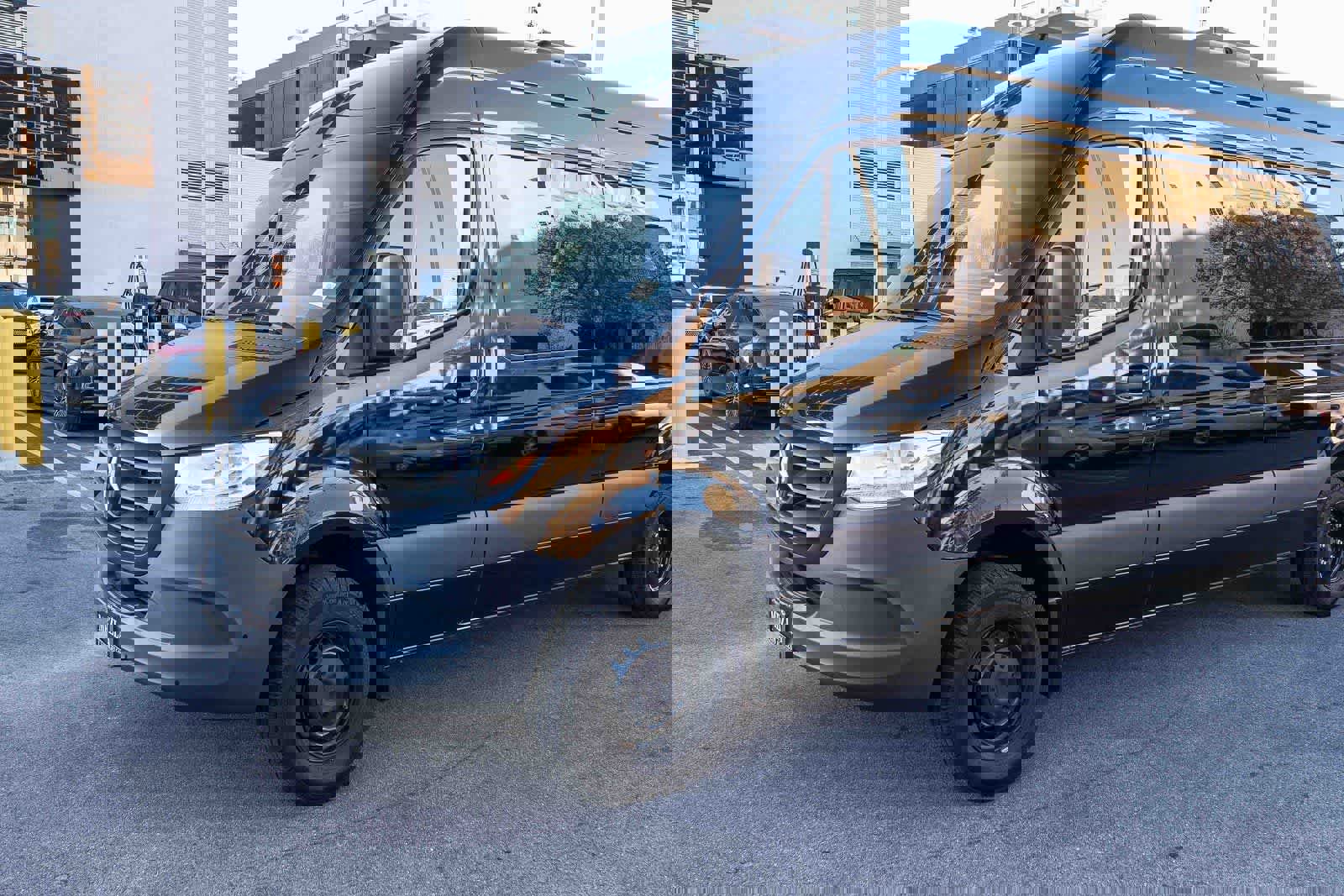 Used 2024 Mercedes-Benz Sprinter 3500 w/ Parking Package image 14