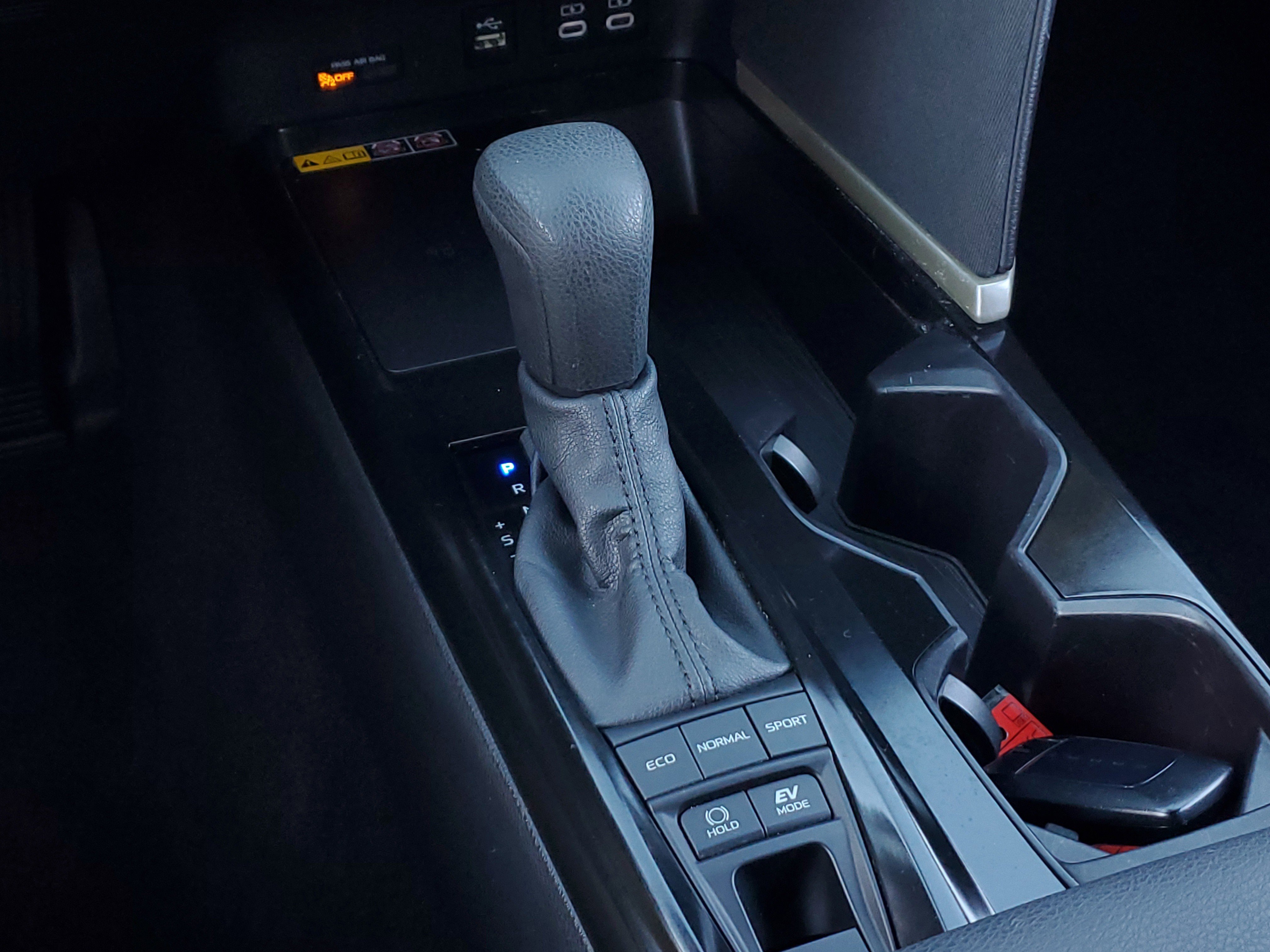 Certified 2025 Toyota Camry Hybrid image 29