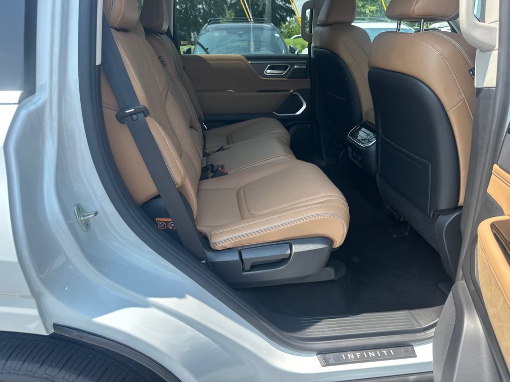 New 2027 INFINITI QX80 Luxe w/ Cargo Package AWD/4WD image 13