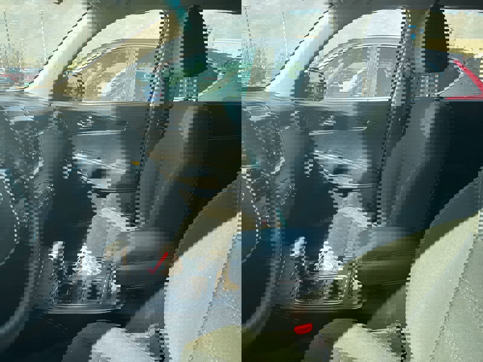 Used 2020 Kia Sorento LX FWD image 30