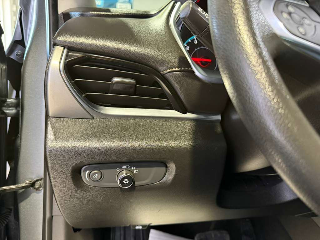 Used 2018 Chevrolet Traverse LS image 21