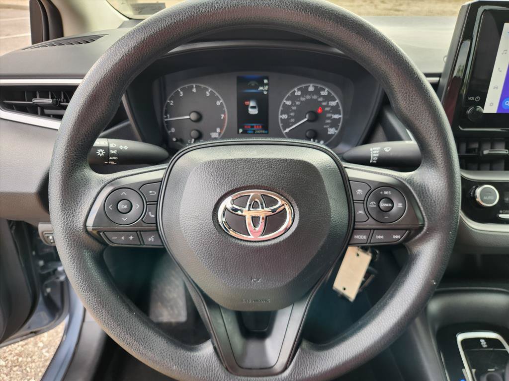 Certified 2025 Toyota Corolla LE FWD image 21
