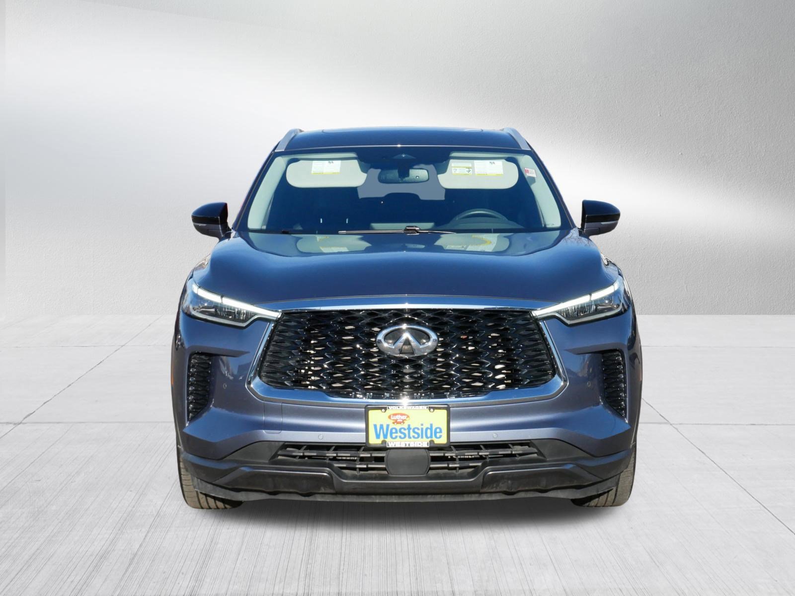 Used 2022 INFINITI QX60 Luxe image 2