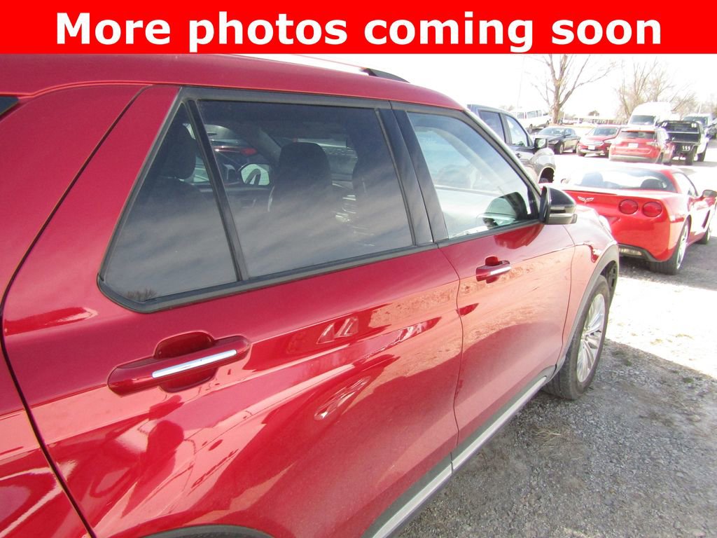 Used 2024 Ford Explorer Limited w/ Equipment Group 301A image 6