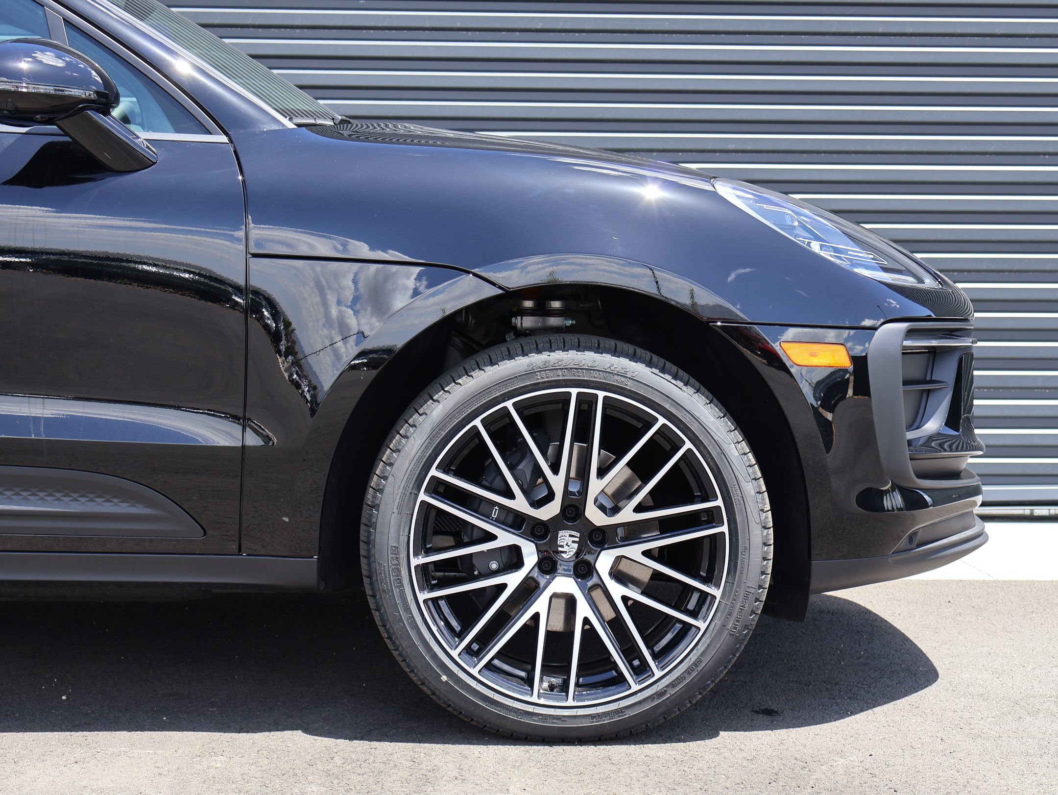 New 2026 Porsche Macan AWD/4WD image 11