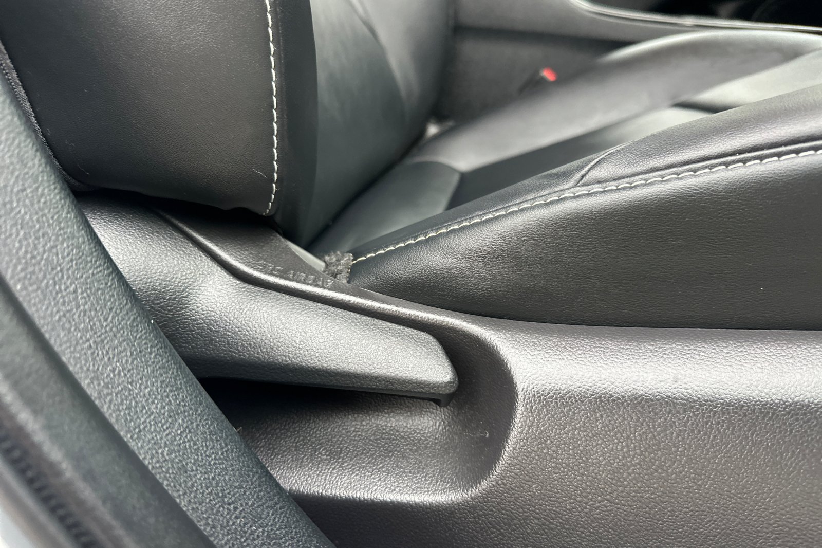 Certified 2022 Toyota Prius Prime XLE FWD image 24