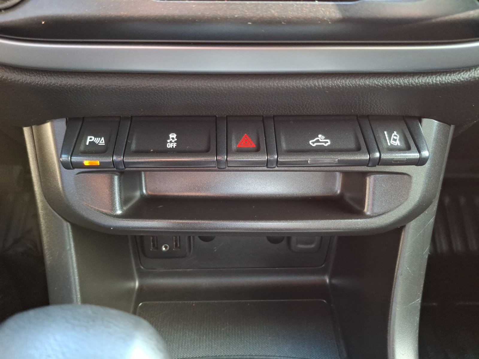Used 2022 Chevrolet Colorado LT w/ Fleet Safety Package AWD/4WD image 34
