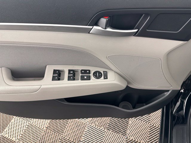 Used 2019 Hyundai Elantra SEL FWD image 17