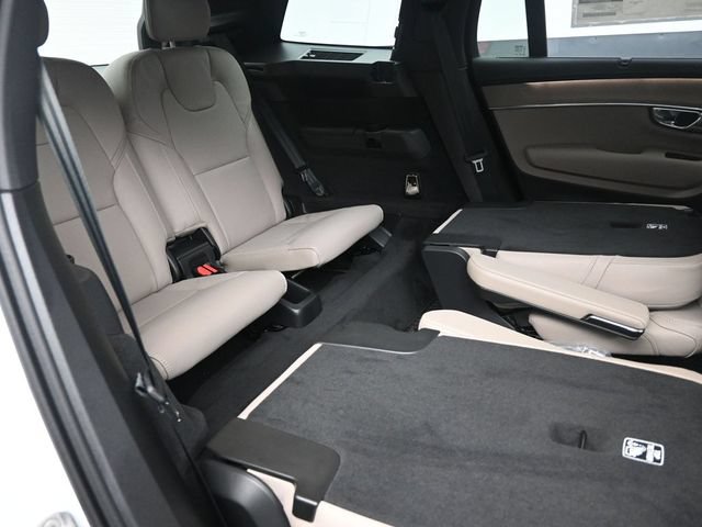 Used 2026 Volvo XC90 B6 Ultra w/ Protection Package Premier AWD/4WD image 28