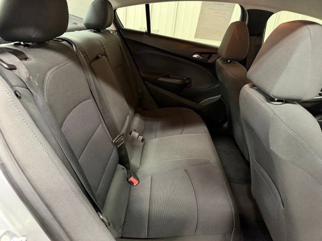 Used 2018 Chevrolet Cruze LT w/ LT Fleet Convenience Package FWD image 21
