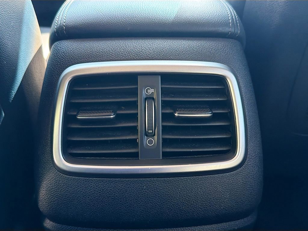 Used 2018 Kia Sorento EX image 28