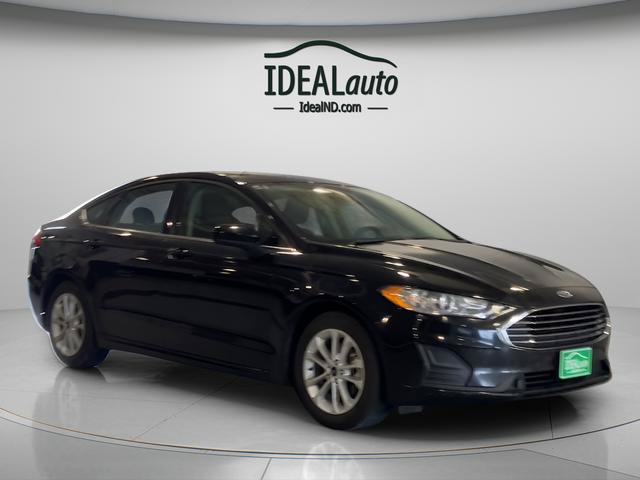 Used 2019 Ford Fusion SE FWD image 1