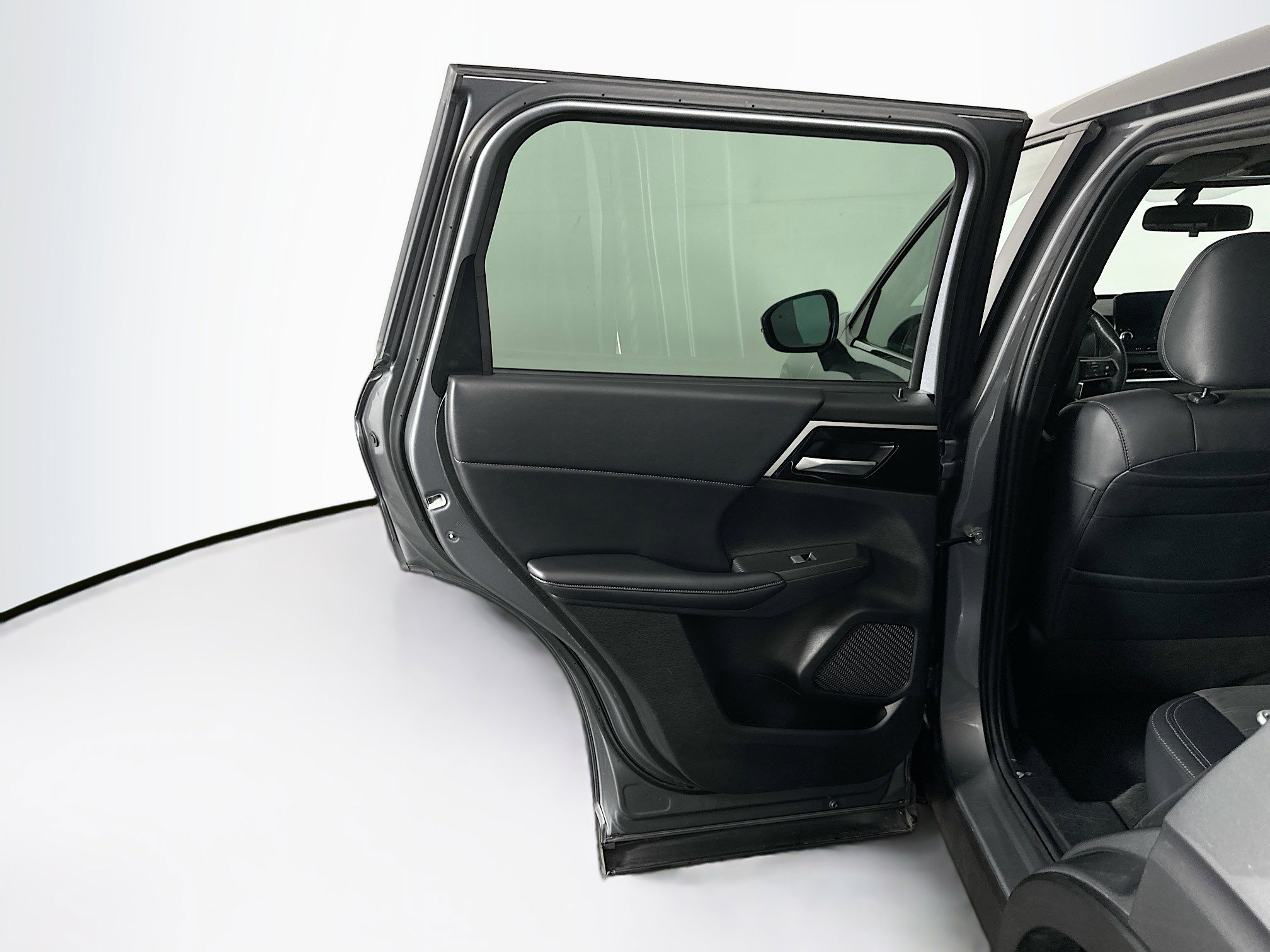 Used 2023 Mitsubishi Outlander SE image 26