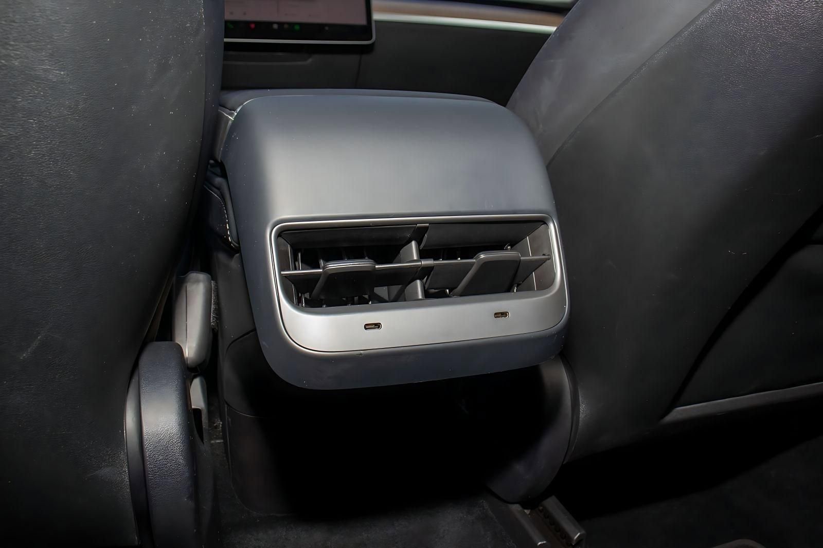 Used 2022 Tesla Model Y Long Range AWD/4WD image 20