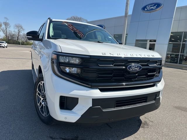 New 2026 Ford Expedition Max Active AWD/4WD image 5