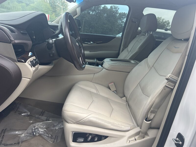 Used 2016 Cadillac Escalade Premium AWD/4WD image 15