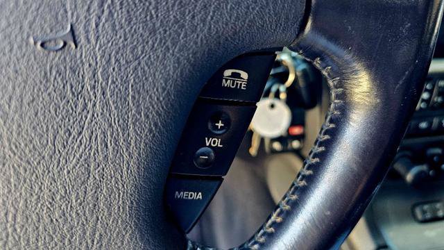 Used 2004 Ford Thunderbird RWD image 54