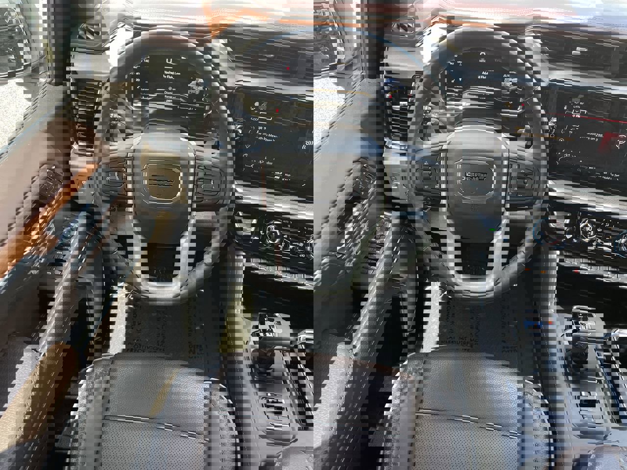 Used 2023 GMC Sierra 1500 Denali RWD image 13