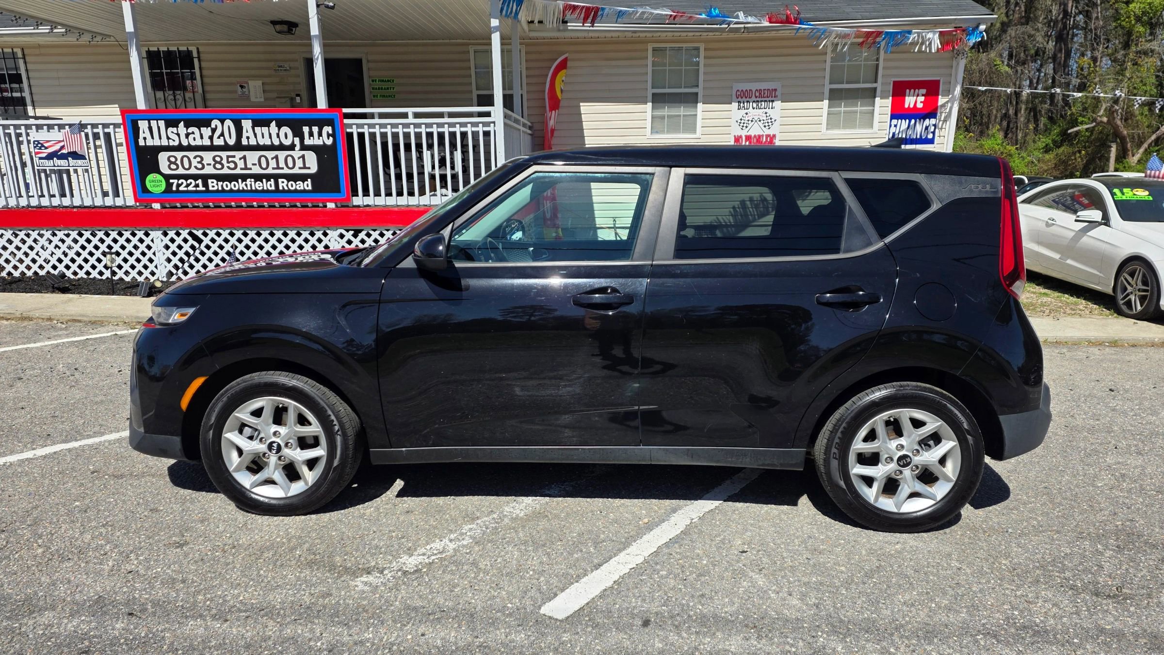 Used 2021 Kia Soul S image 1
