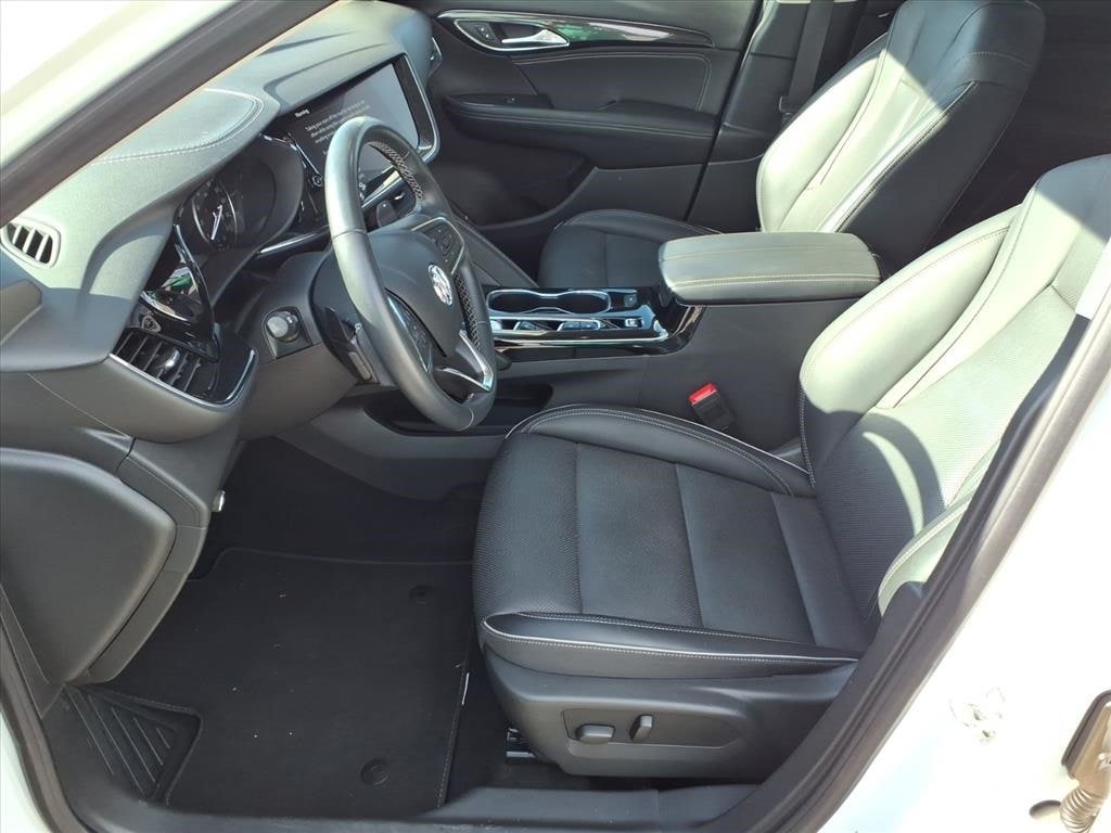 Used 2023 Buick Envision Essence FWD image 11