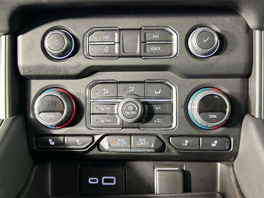 Used 2022 Chevrolet Tahoe LT w/ LT Signature Plus Package image 24