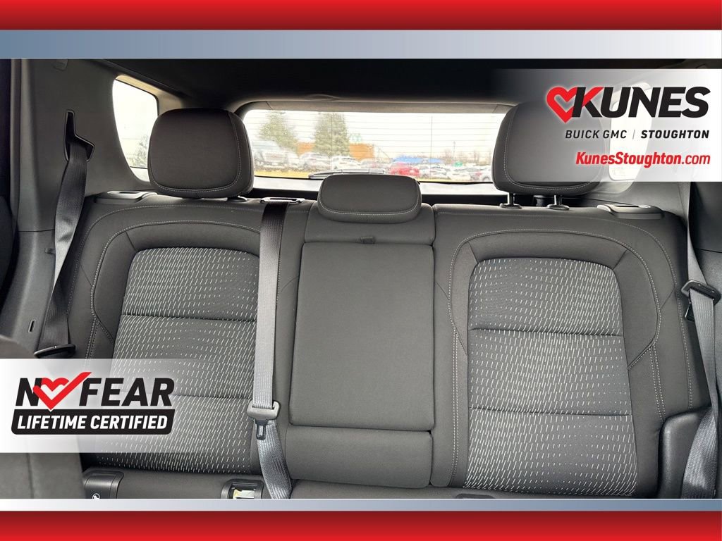 Used 2025 Chevrolet Equinox LT image 34