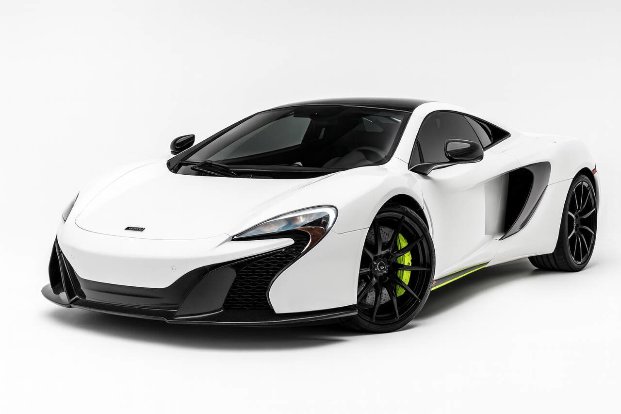 Used 2015 McLaren 650S Spider image 4