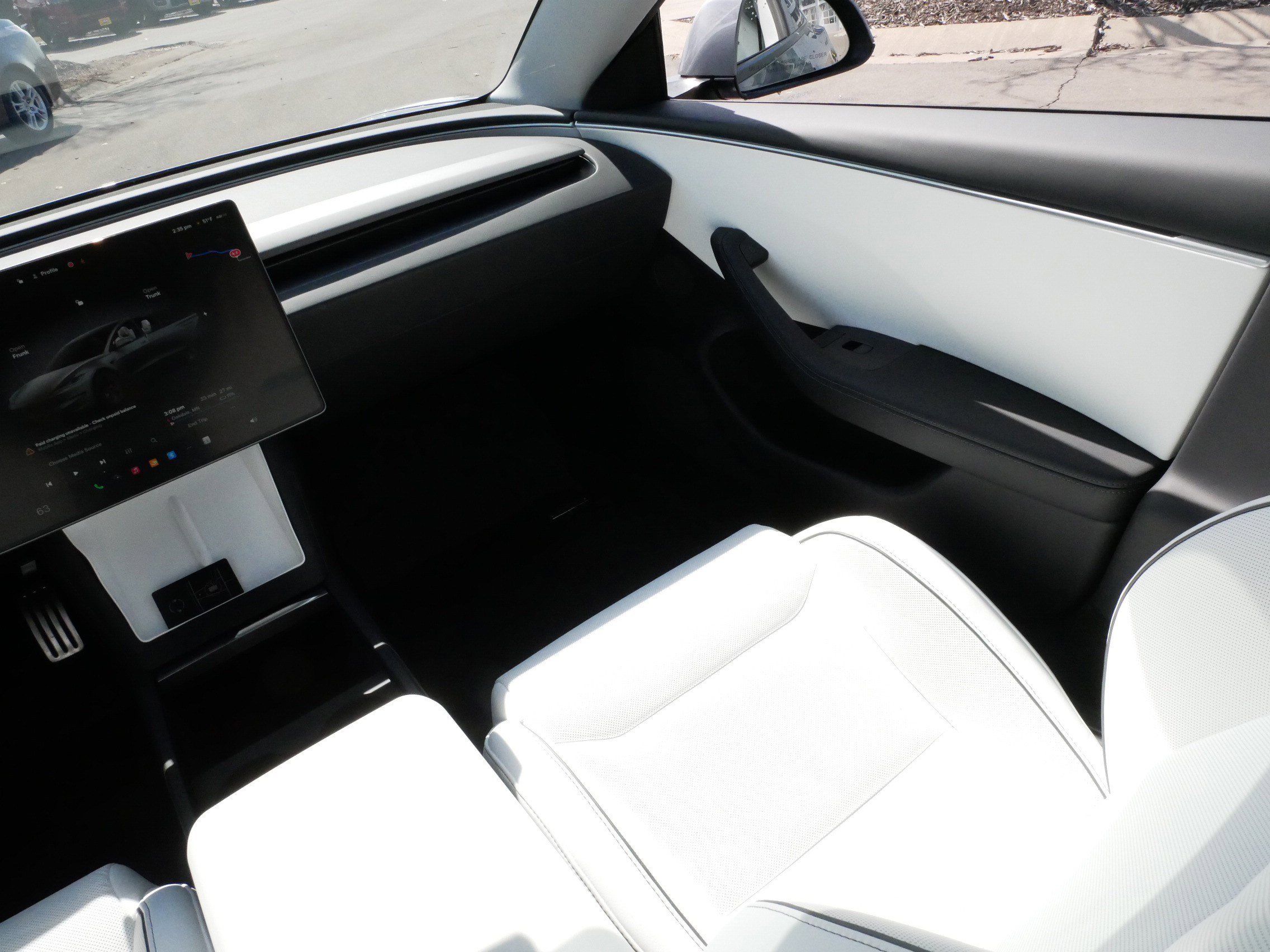 Used 2024 Tesla Model 3 Performance image 11