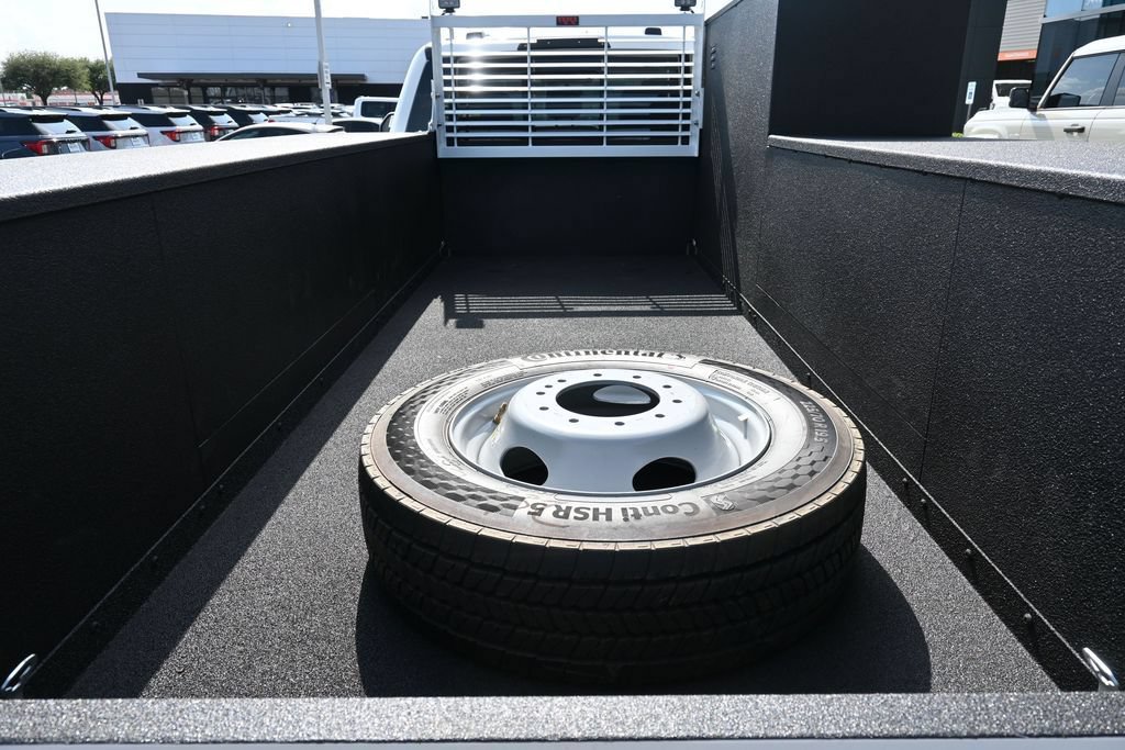 New 2026 Ford F550 4x4 Supercab Super Duty image 18