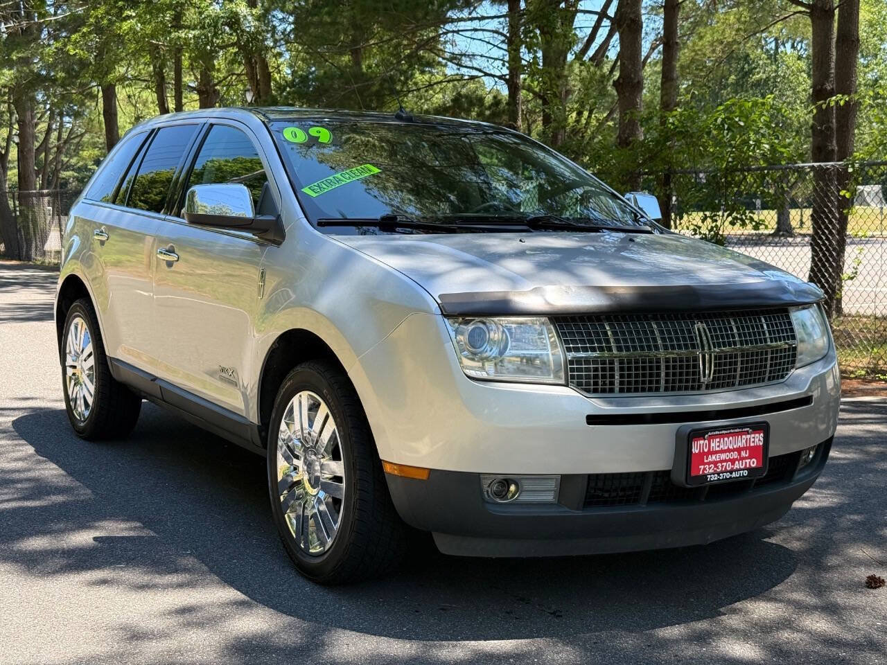 Used 2009 Lincoln MKX AWD image 3