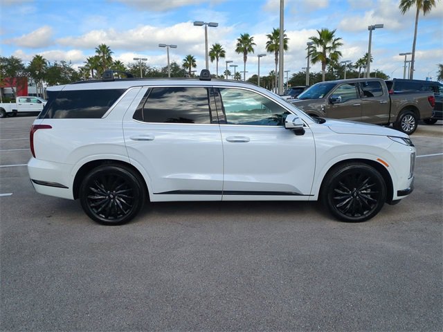 Used 2024 Hyundai Palisade Calligraphy image 3