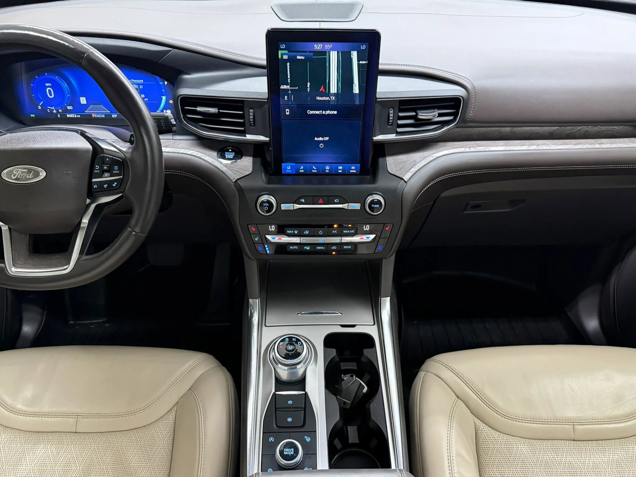 Used 2020 Ford Explorer Platinum w/ Premium Technology Package image 44