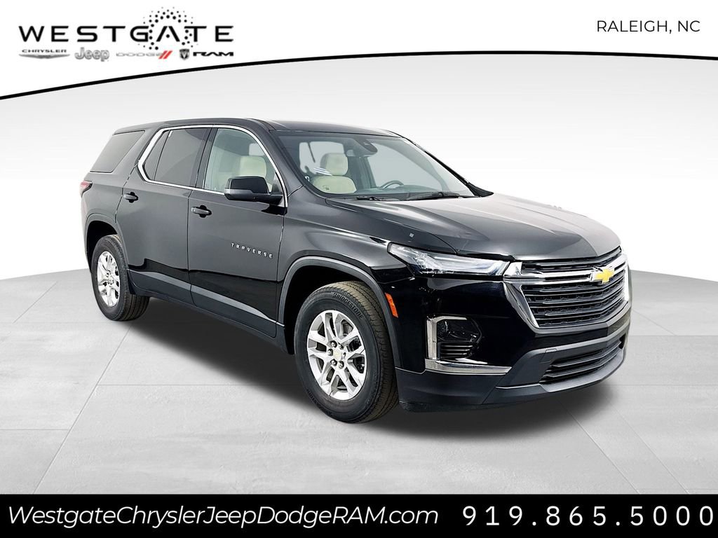 Used 2022 Chevrolet Traverse LS
