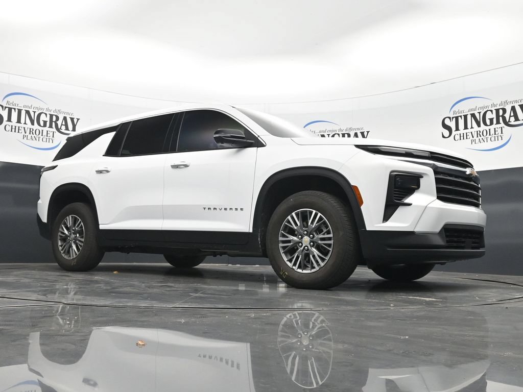 Certified 2024 Chevrolet Traverse LS FWD image 26