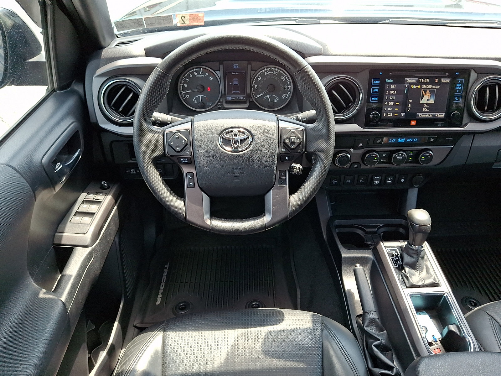 Used 2019 Toyota Tacoma TRD Sport w/ TRD Premium Sport Package AWD/4WD image 12