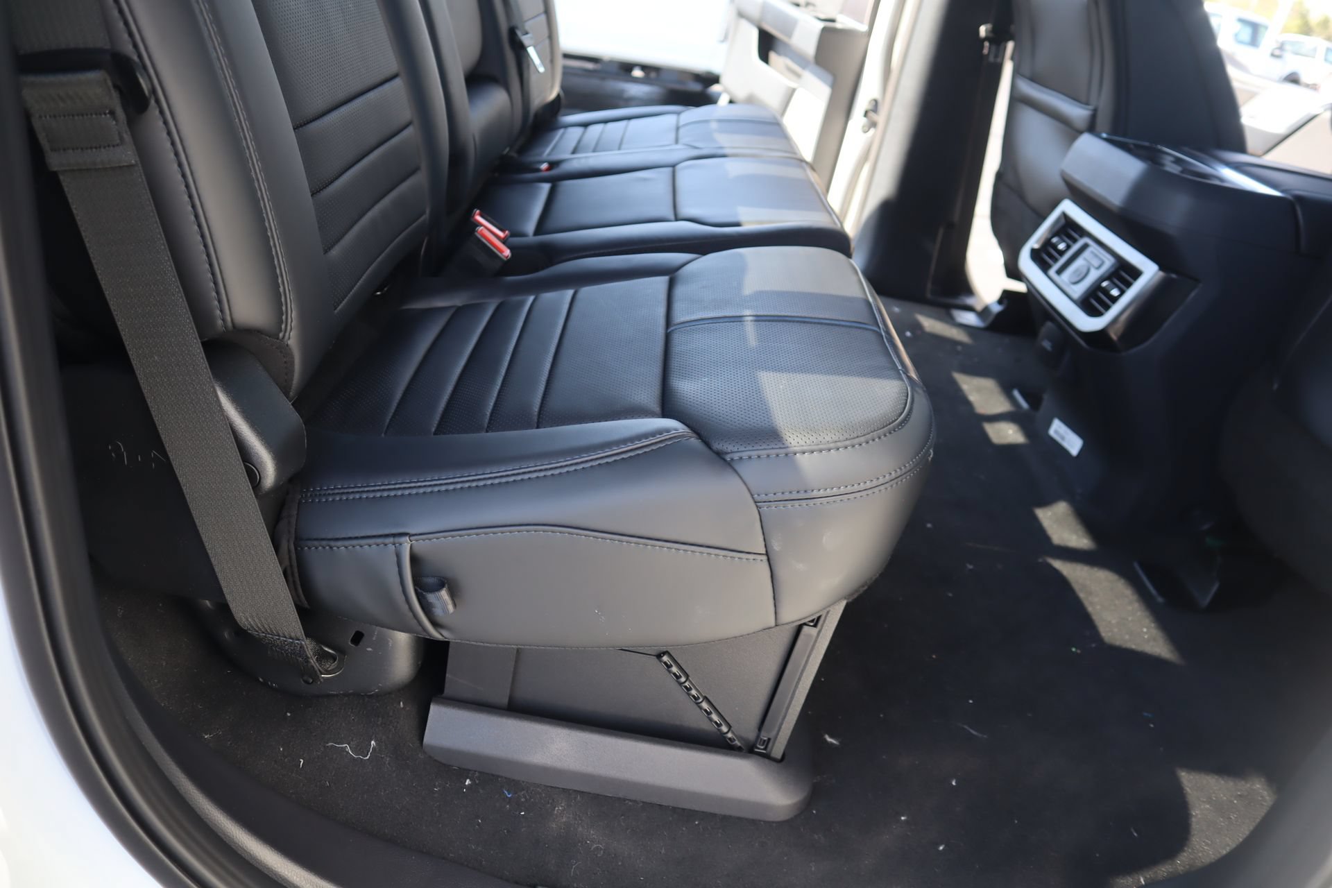 New 2026 Ford F250 Platinum AWD/4WD image 15