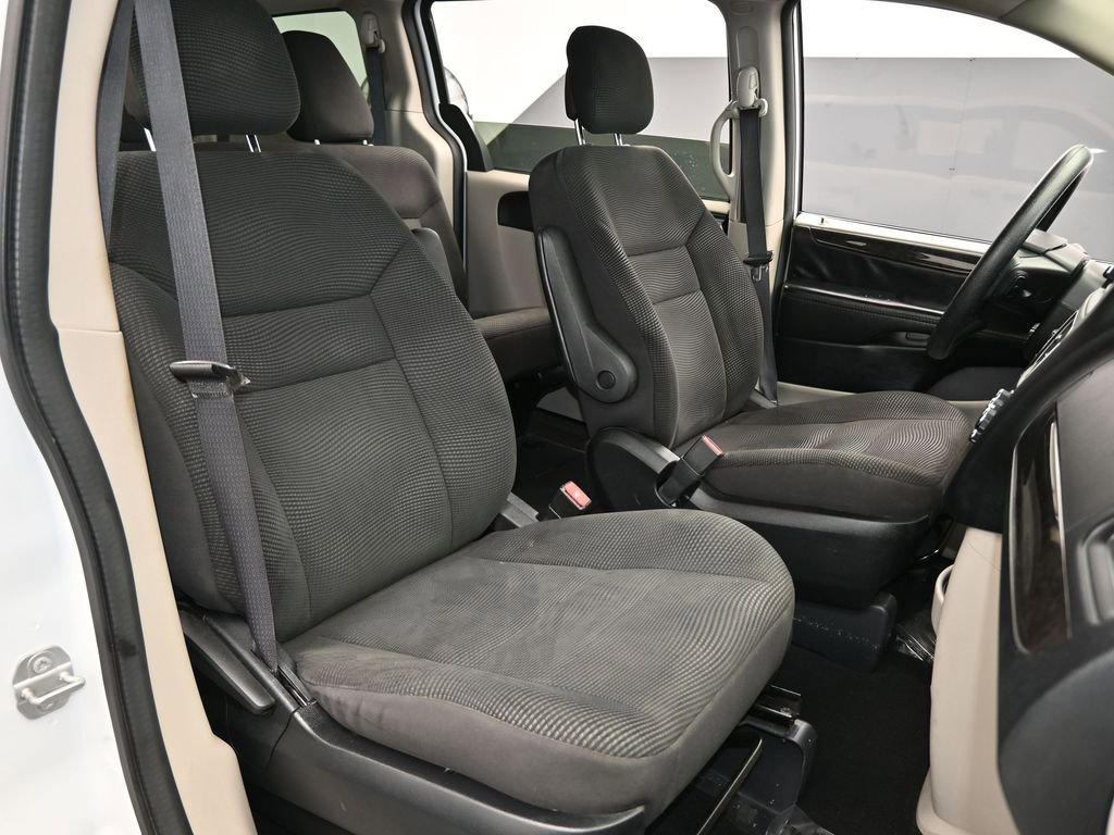 Used 2020 Dodge Grand Caravan SE image 33