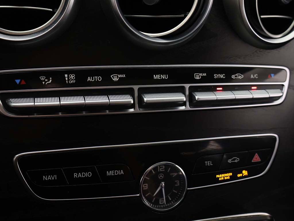 Used 2019 Mercedes-Benz C 300 4MATIC Sedan image 56