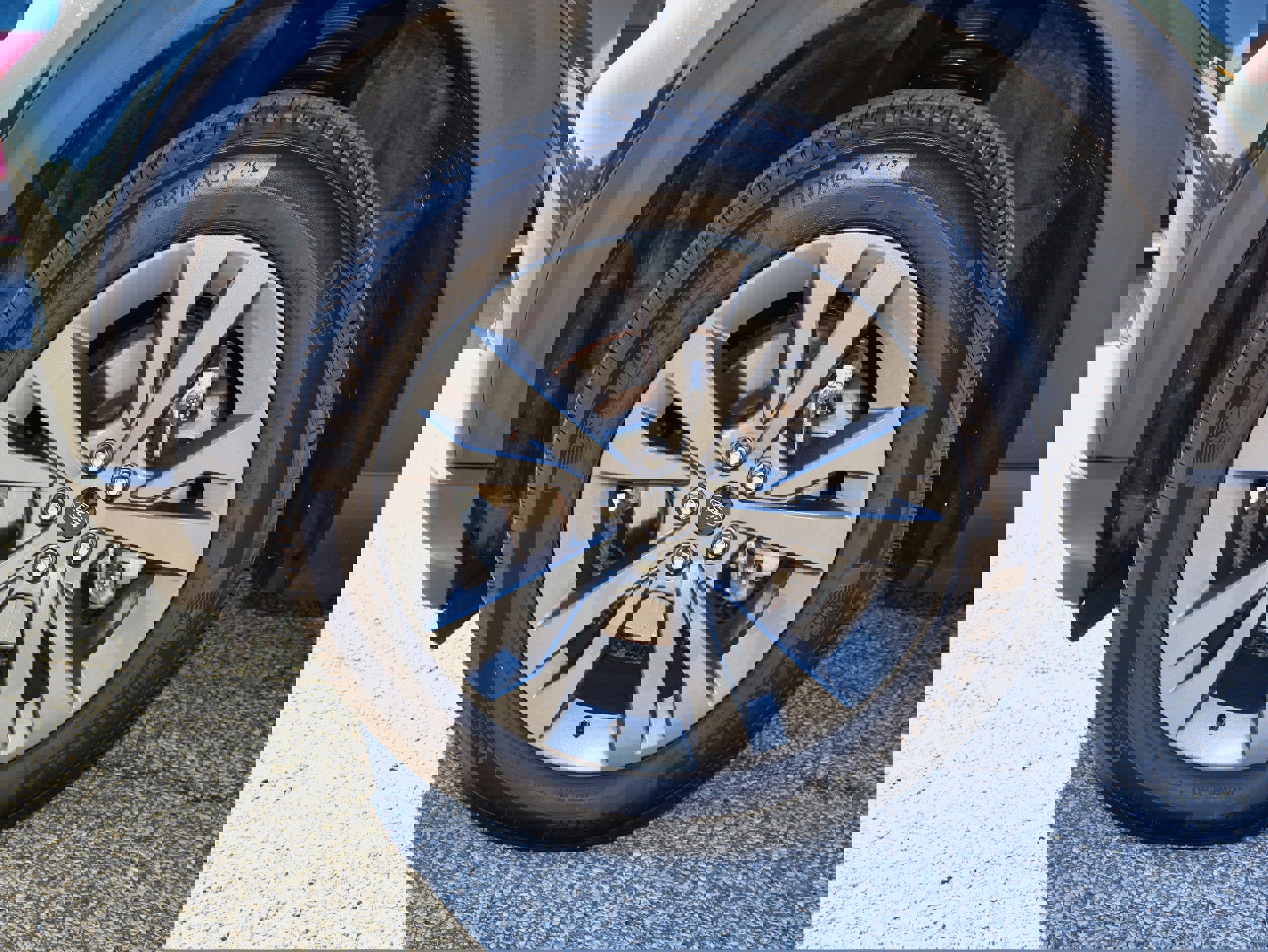 Used 2023 Ford Explorer XLT w/ Equipment Group 202A image 33