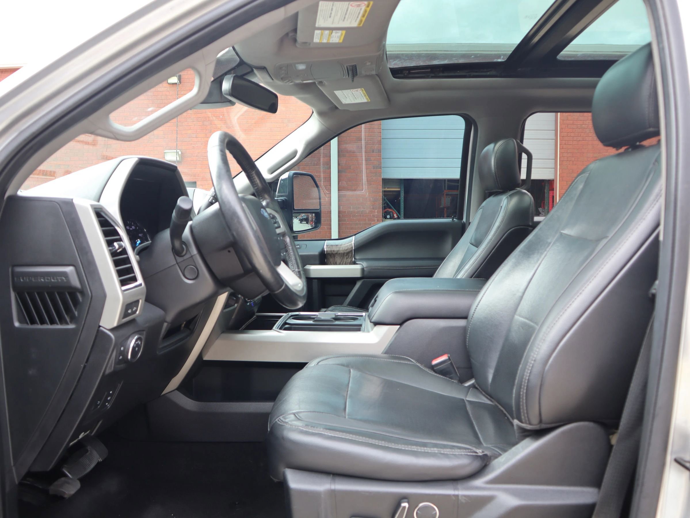 Used 2018 Ford F250 Lariat w/ Lariat Ultimate Package image 12