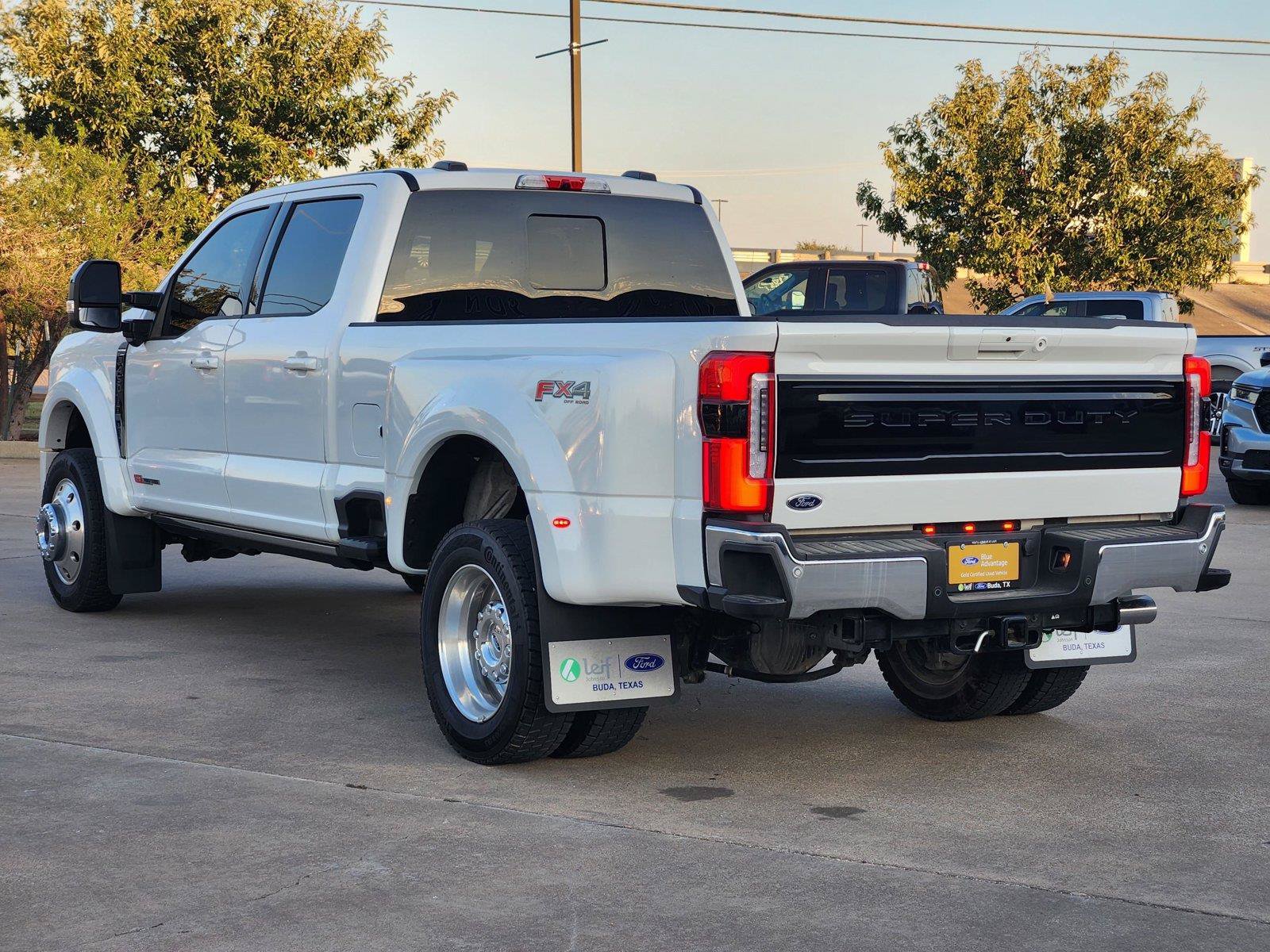 Certified 2025 Ford F450 Platinum w/ FX4 Off-Road Package AWD/4WD image 5