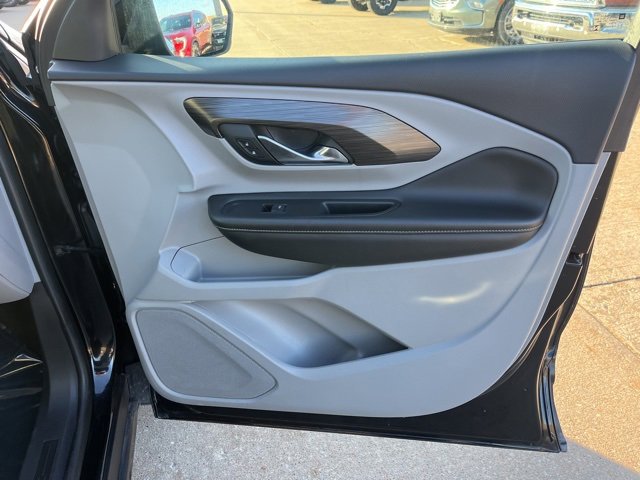 Used 2024 GMC Terrain SLT image 54