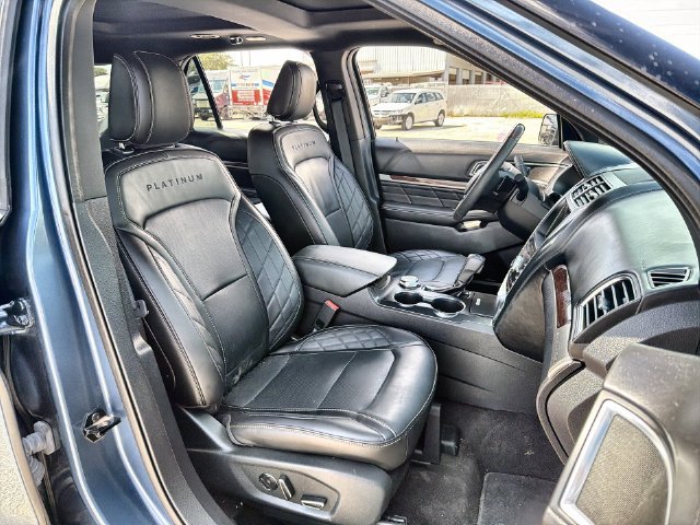 Certified 2018 Ford Explorer Platinum AWD/4WD image 26