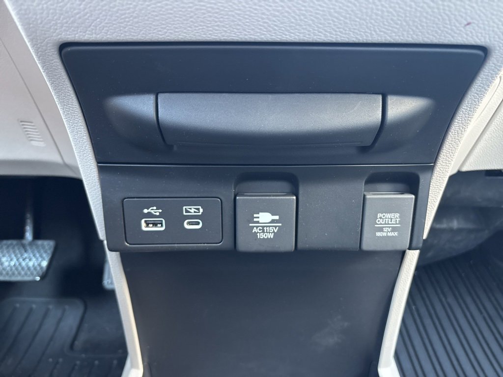 Certified 2026 Honda Odyssey Touring image 24