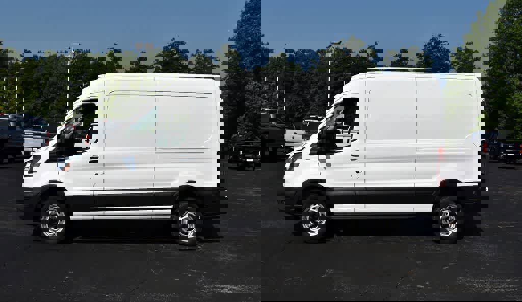 New 2025 Ford Transit 250 148 Medium Roof image 7