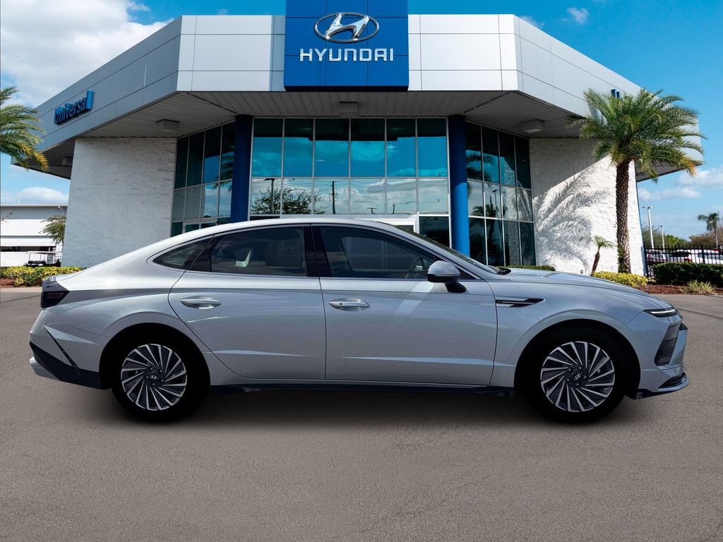 New 2026 Hyundai Sonata SEL FWD image 10