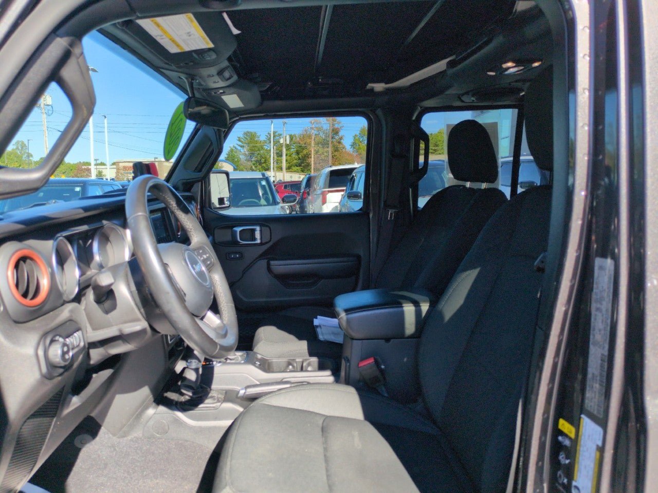 Used 2021 Jeep Gladiator Sport AWD/4WD image 13