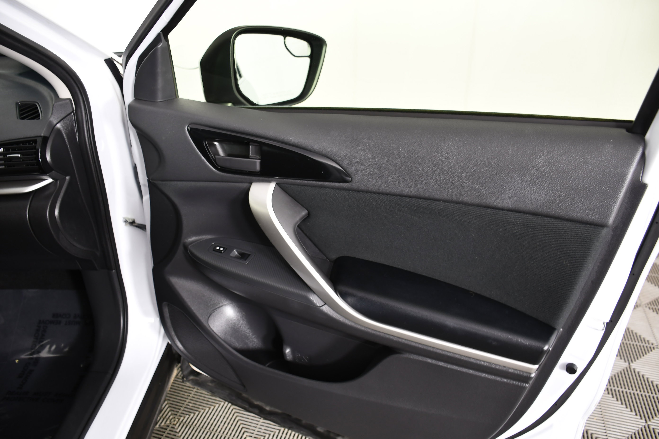 Used 2024 Mitsubishi Eclipse Cross ES AWD/4WD image 39