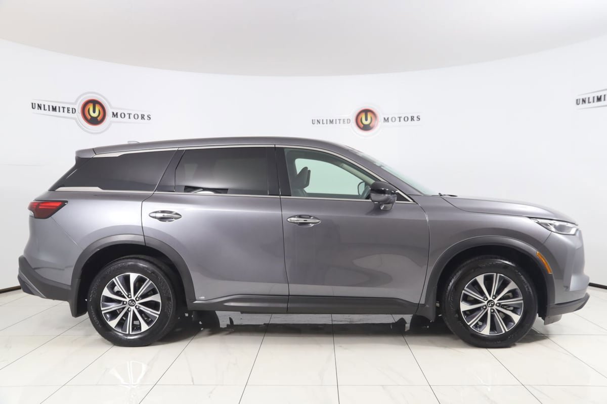 Used 2025 INFINITI QX60 Pure AWD/4WD image 2