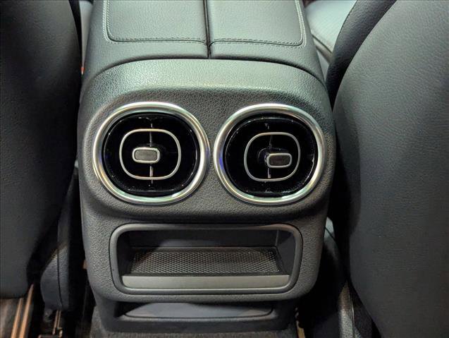 Used 2026 Mercedes-Benz GLC 300 image 19